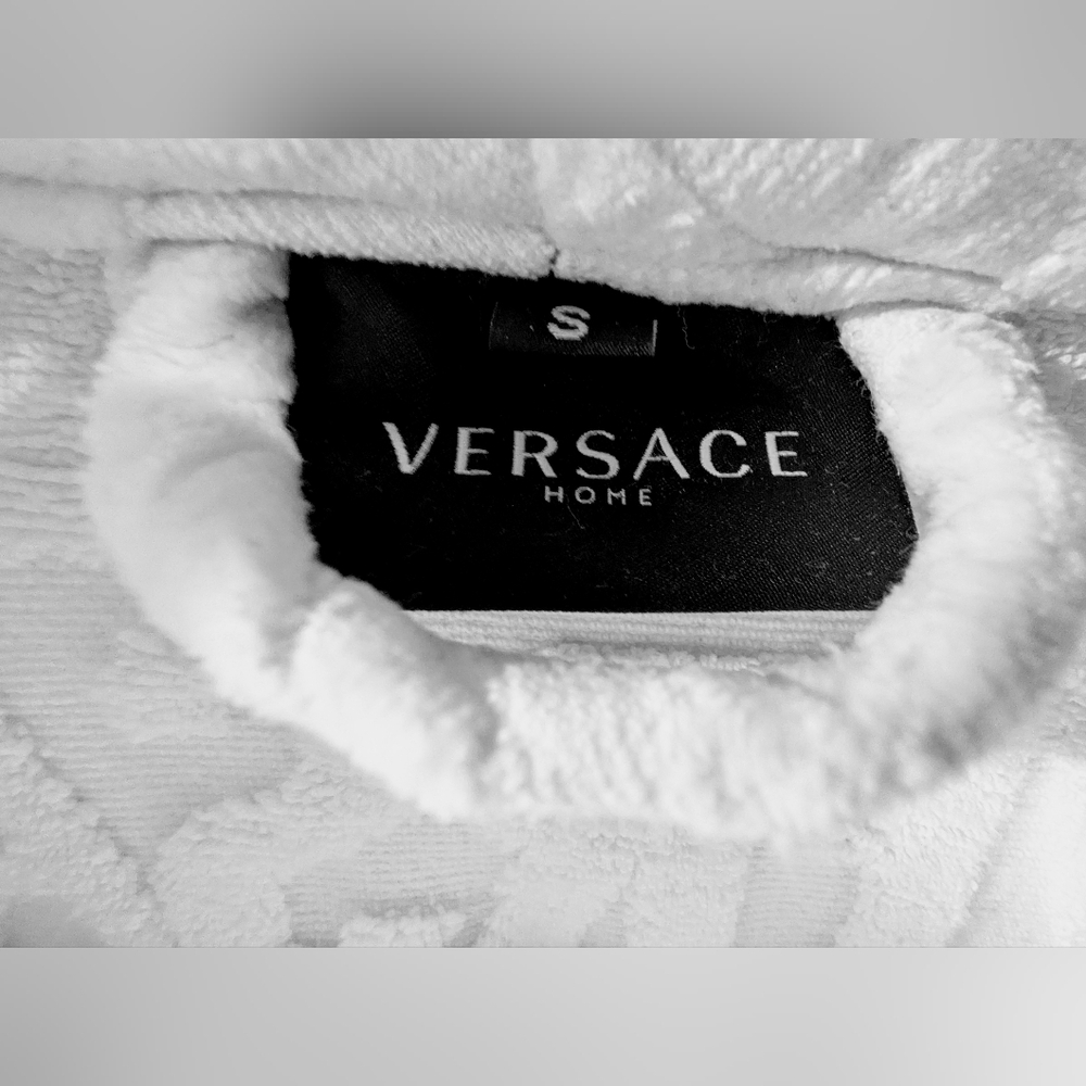 Versace White Embossed Logo Robe - Picture 9 of 12